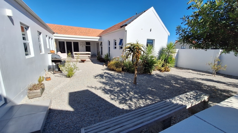 5 Bedroom Property for Sale in Port Owen Western Cape